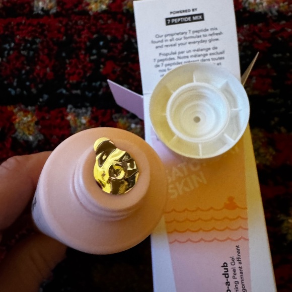 NEW Saturday Skin Rub-a-Dub Refining Peek - Picture 3 of 3